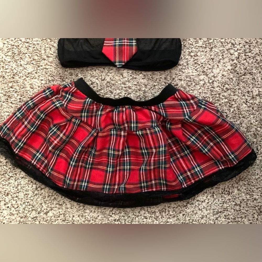 Plaid schoolgirl skirt - Picture 2 of 2